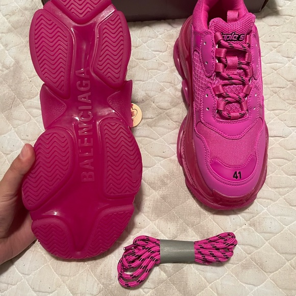 Authentic Balenciaga Triple S Trainers size 41 - Picture 7 of 7